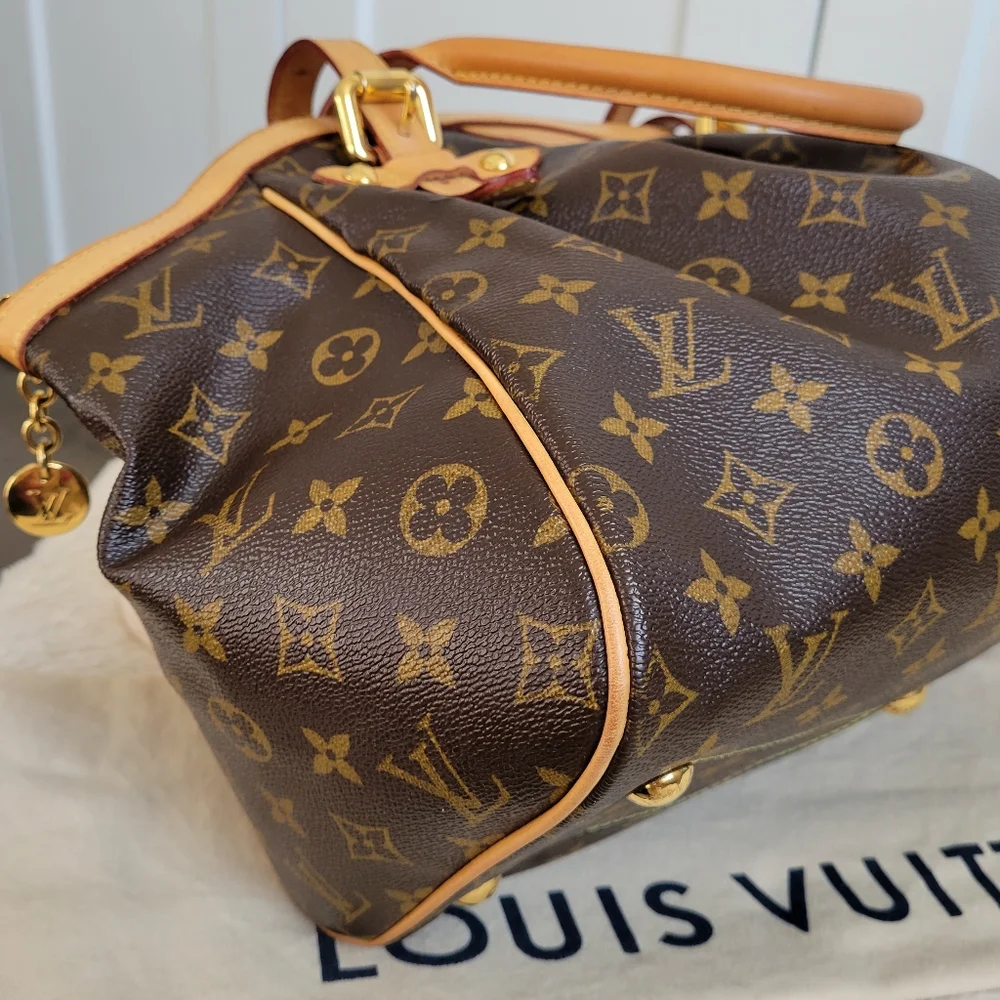 Louis Vuitton Tivoli GM Monogram